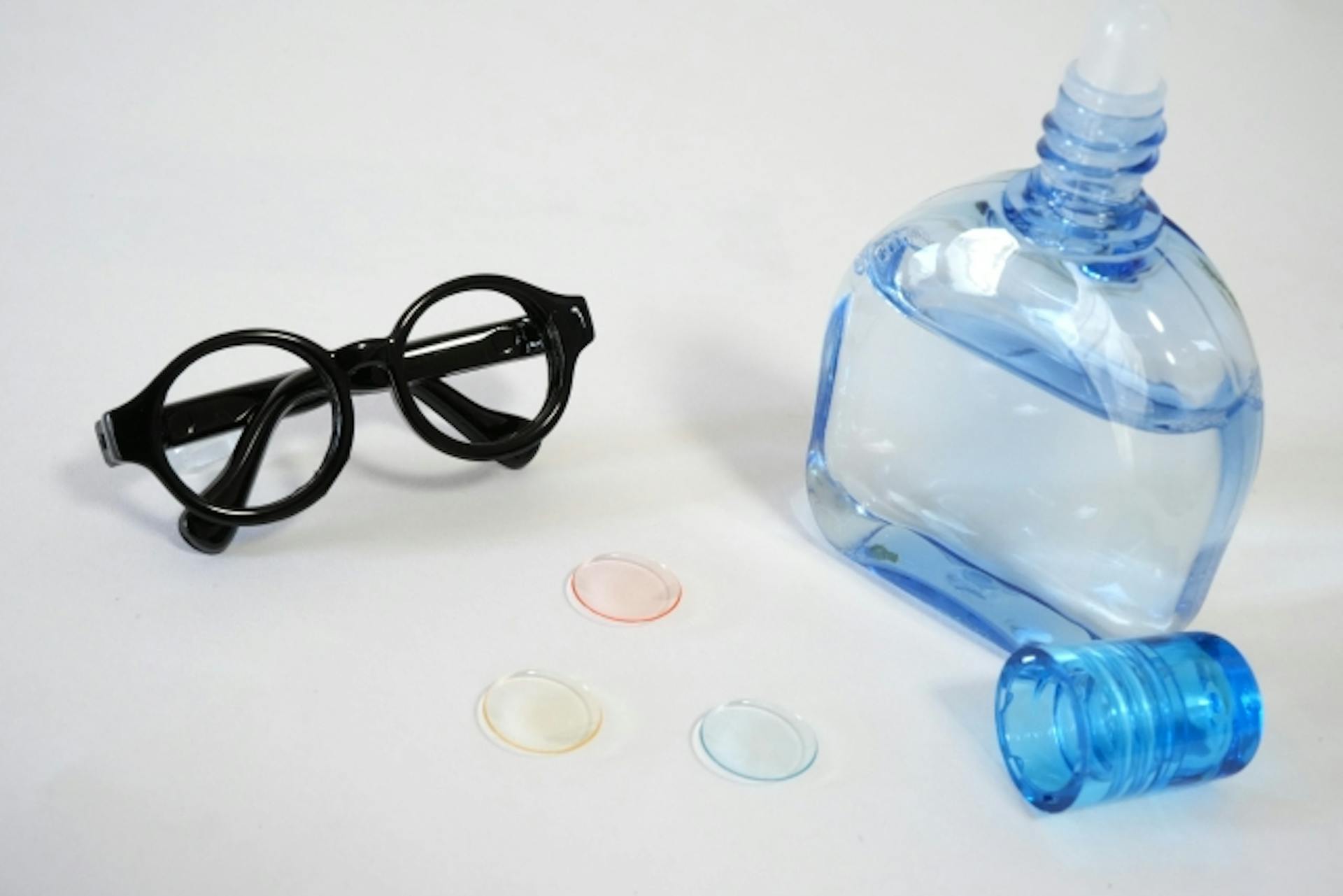 老眼とは？原因や症状、目をいたわるためのポイント、治療について解説のサムネイル