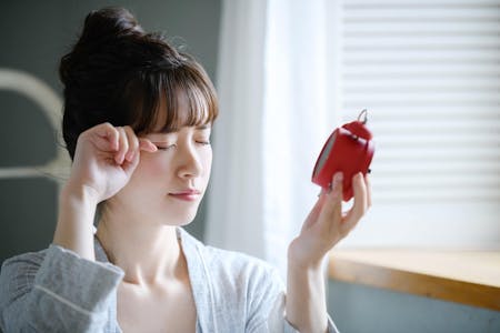 寝不足と吐き気の関係とは？具体的な治し方や予防法を紹介