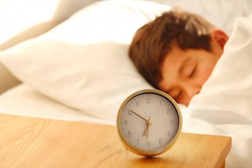 成長ホルモンと睡眠の関係は？年代別の成長ホルモンのはたらきを解説のサムネイル