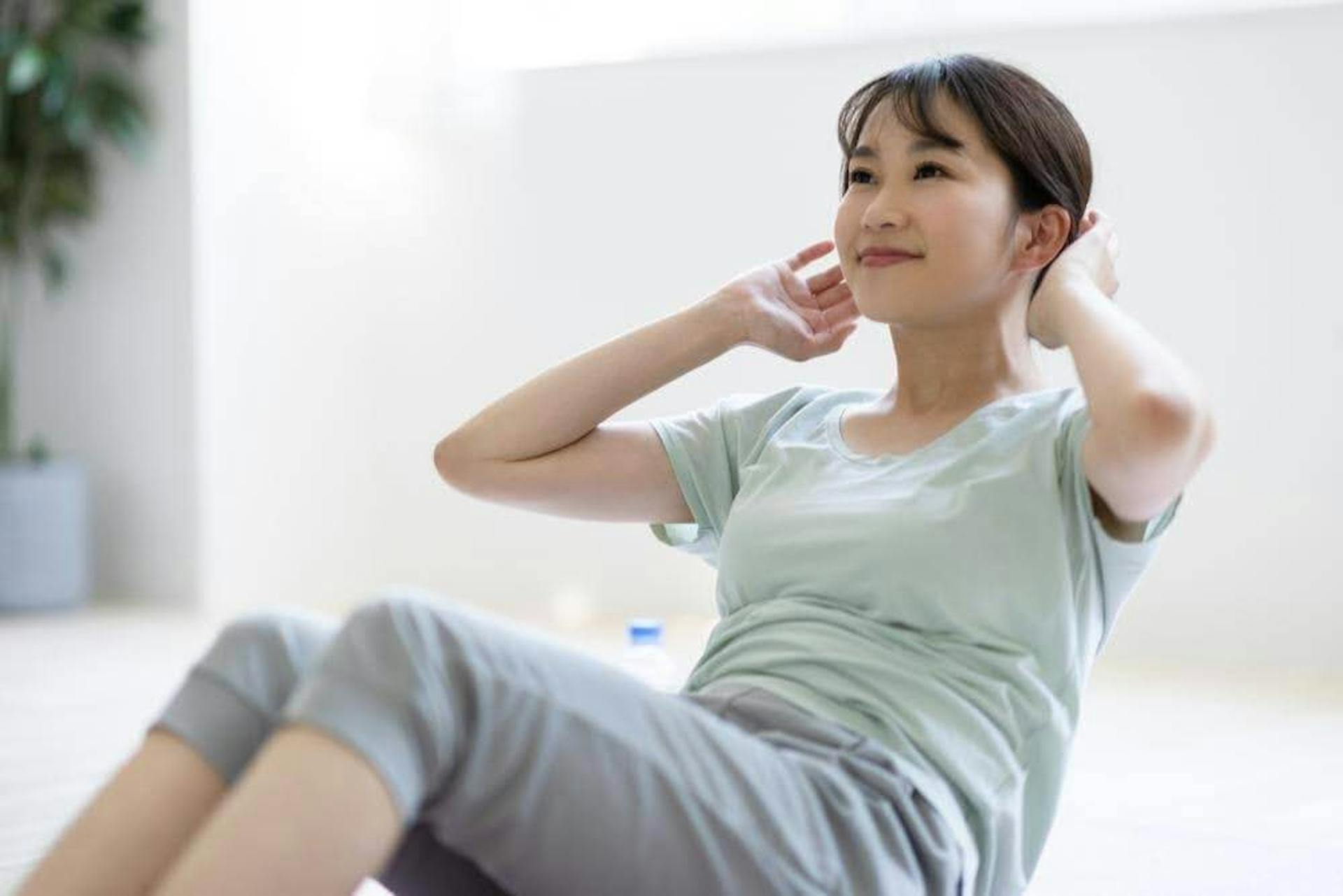 女性の筋トレ12選！鍛えるべき筋肉とおすすめの筋トレメニューを紹介のサムネイル