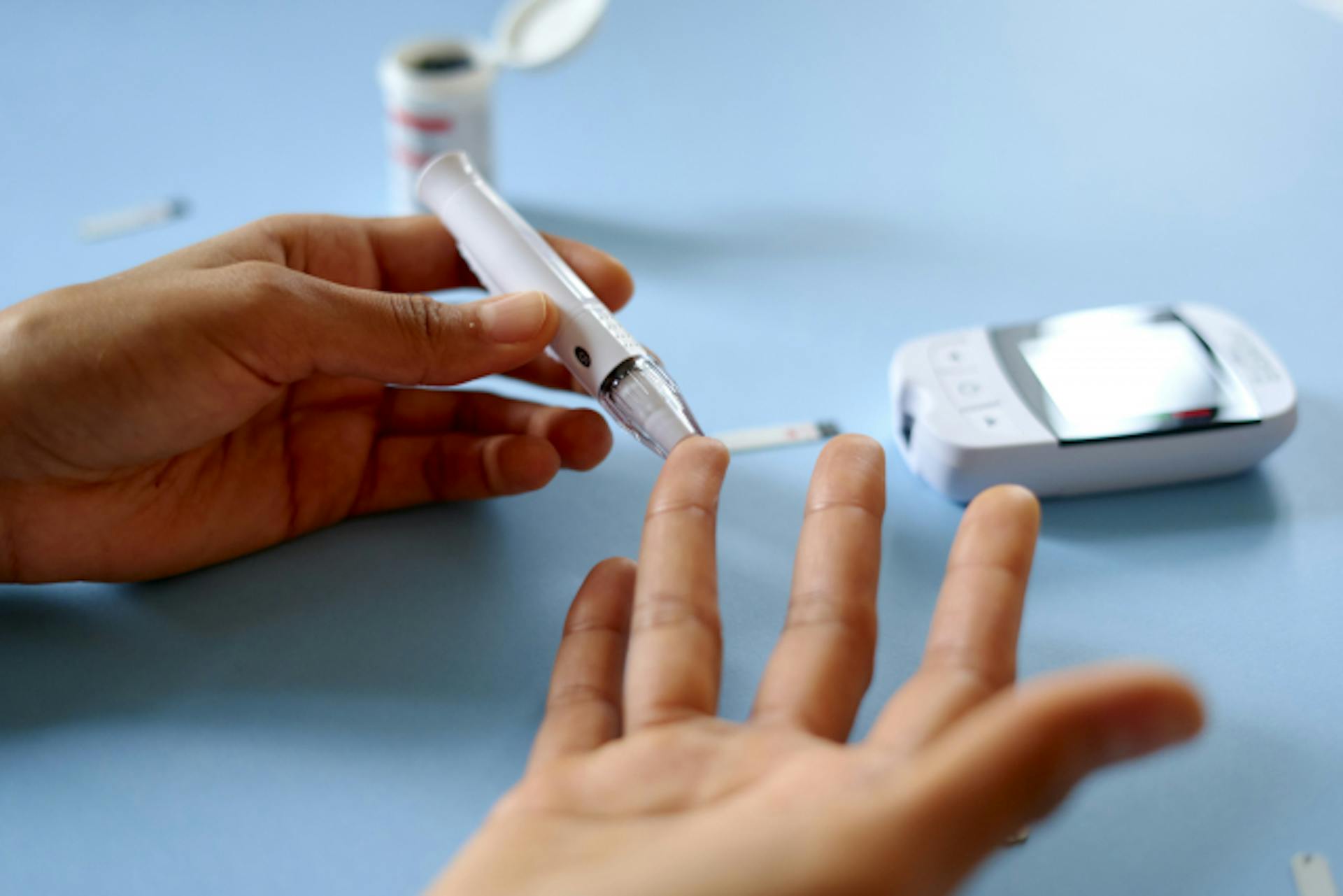 高血糖とは？血糖値の基準や高血糖の健康上のリスクについて解説のサムネイル