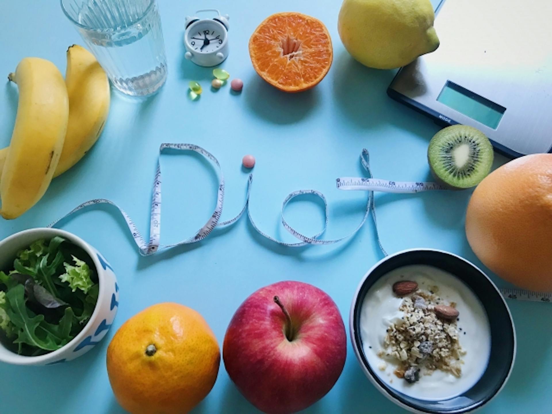 ダイエット中にぴったりの間食とは？おすすめの食品や摂り方のポイントのサムネイル