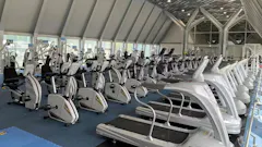 マエダアリーナトレーニングルームの画像