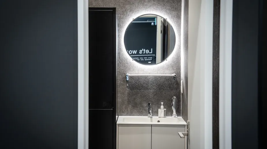 ビヨンド (BEYOND)の画像の画像